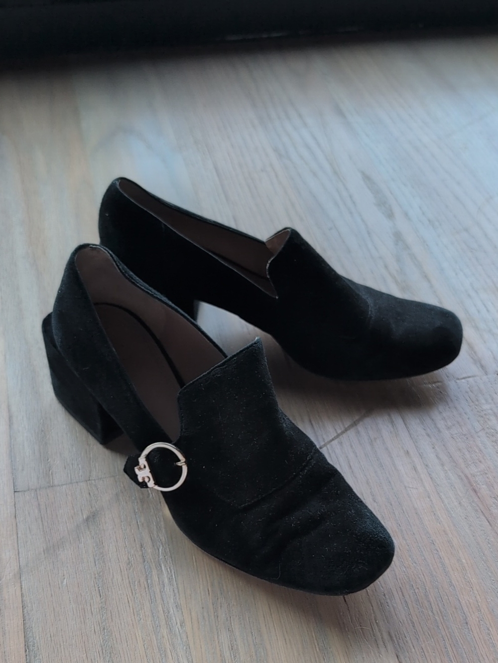 Tory Burch Black Suede Low Block Heel Loafers Leather Size 7.5